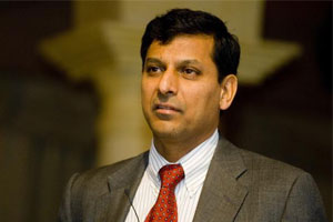 India to Take Warranted Steps To Stem Indian Rupee Fall: Raghuram Rajan