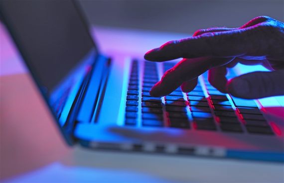 Hackers steal over 600 mn account details from 16 websites 