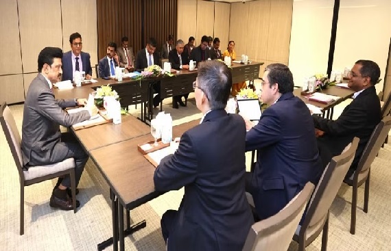 Stalin meets industrialists in Singapore, pitches TN as investment destination