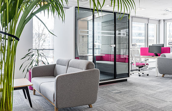 Benefits of office meeting pods in a law firm