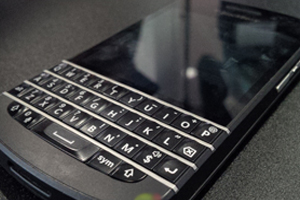 Why BlackBerry Q10's Rs.45,000 Price Tag Is A Bad Idea (Review)
