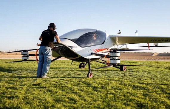 Israeli startup makes inroads with personal flying vehicle