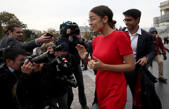 Youngest US Congresswoman to give colleagues Twitter lessons