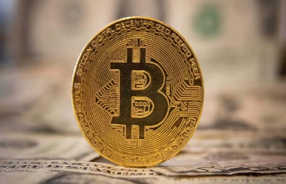 Bitcoin trading volume tanked nearly $700 bn in April