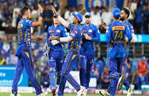Mumbai Indians Thrash KKR by Eight Wickets at Wankhede