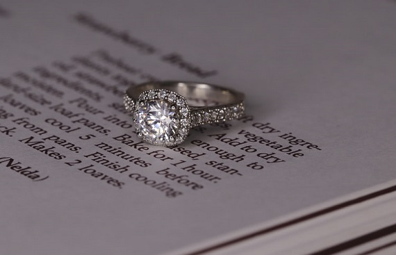 Things To Consider Before Choosing The Best Engagement Ring