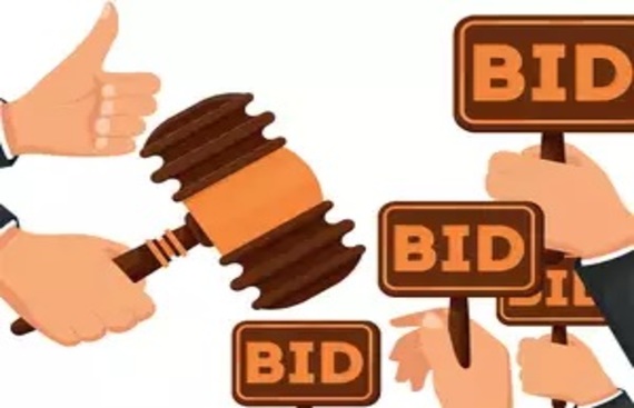 Oaktree, Adani, Piramal submit higher bids for DHFL