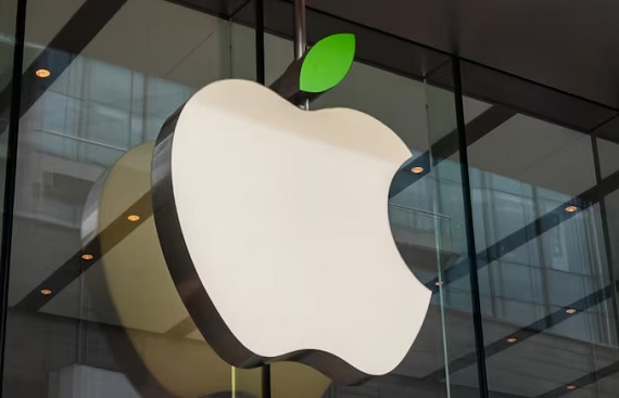 Apple Accelerates iPhone Production Shift to India Amid US-China Trade Tensions