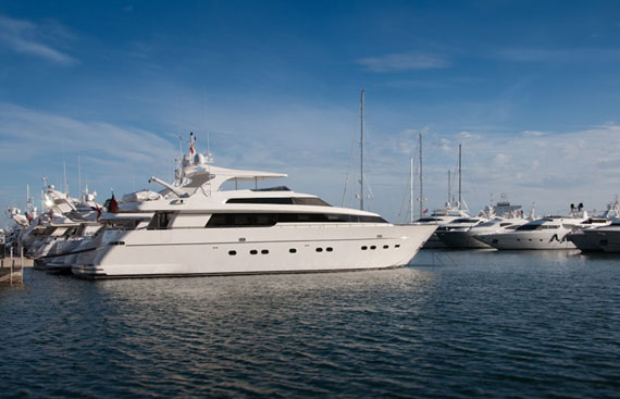 Exclusive Anchorage: Private Beaches & Venues with Dubai Yacht Rental