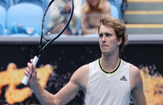 Alexander Zverev begins his title defence with win over Cilic