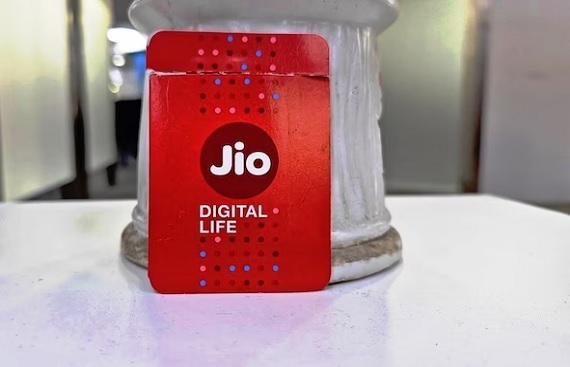Jio Extends Free Google AI Pro Access to All 5G Users in India