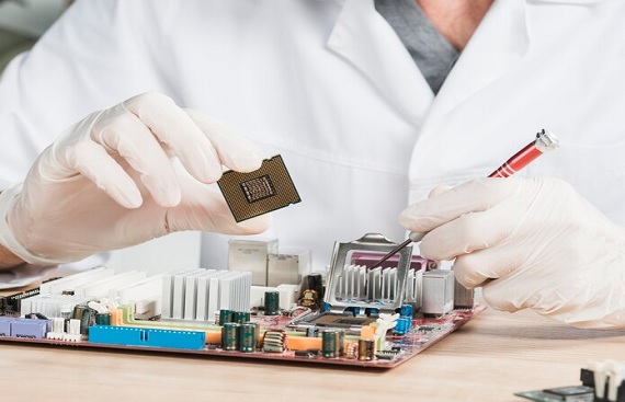 Qualcomm Launches Chip Design Center and 6G Research in India