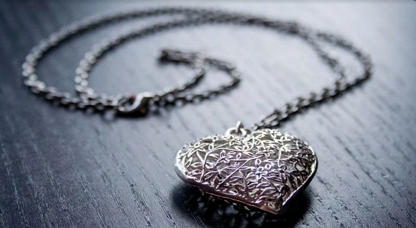 Tech Advancements In Jewelry