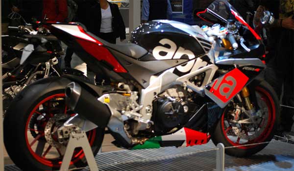 Aprilia RSV4 RR