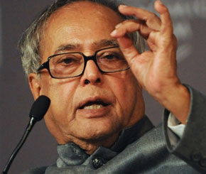 Pranab calls Anna a self appointed messiahs