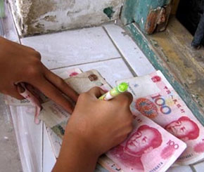 How To Live Life Kingsize On a Small Budget