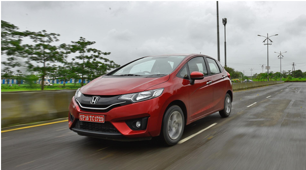 2018 Honda Jazz red front angle