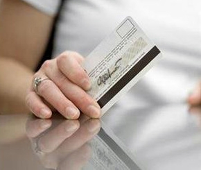 6 Signs That You Are Living Beyond Your Means