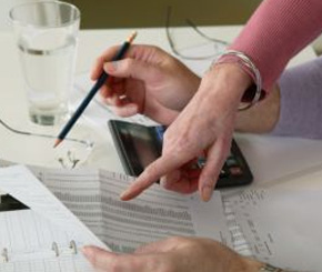 How to Deal With Your Children Who Are Terrible With Money