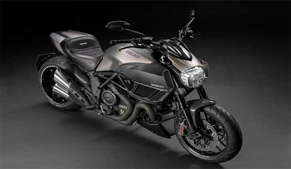 Ducati Diavel 