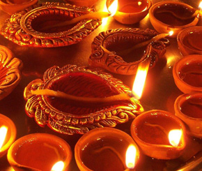  How to Pick Gifts for Diwali That Don't Empty Your Wallet