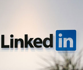 linkedin, professionals, social network, merrill lynch, morgan stanley