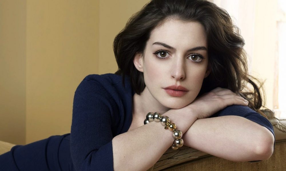 anne hathaway