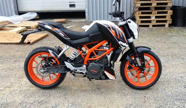 KTM 390 