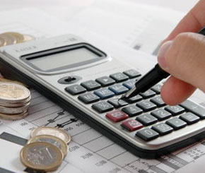 Financial Mistakes to Avoid With Your First Job