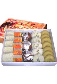 'Patriotic' sweets in high demand in Varanasi 