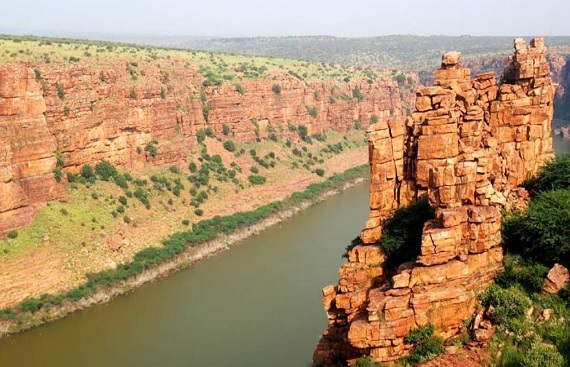 Travel Buddy to Organise a Cultural Odyssey to Gandikota, Delving into Rich History and Hidden Gems