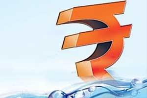 Rupee Slips To 66 Against Dollar, Sensex Tanks Over 600 Points