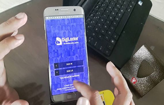 Motorists Can Show Documents on DigiLocker, mParivahan App