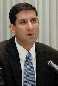 Obama names Indian American Kundra as infotech czar